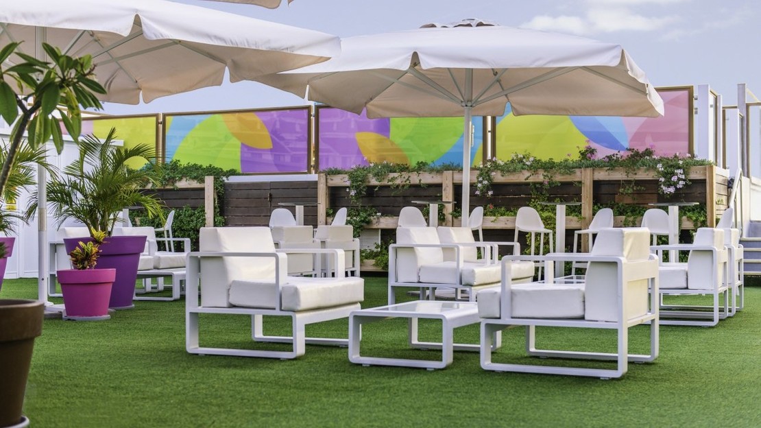 Paradise Park Fun Lifestyle Hotel